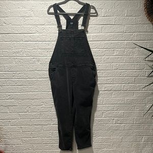 Gap cropped overalls, size Large